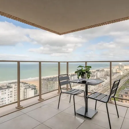 Апартаменты Seaside With Breathtaking Views Остенде