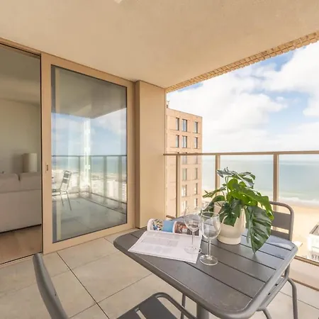 Seaside With Breathtaking Views Apartment